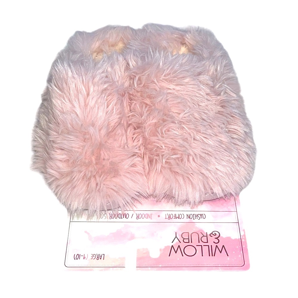 Willow & Ruby Fuzzy Slide Slippers